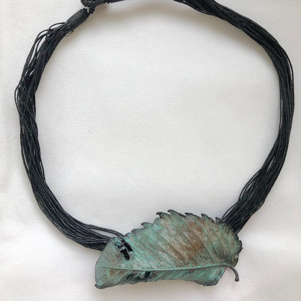 Phenomenal, handcrafted, copper, leaf pin or necklace!